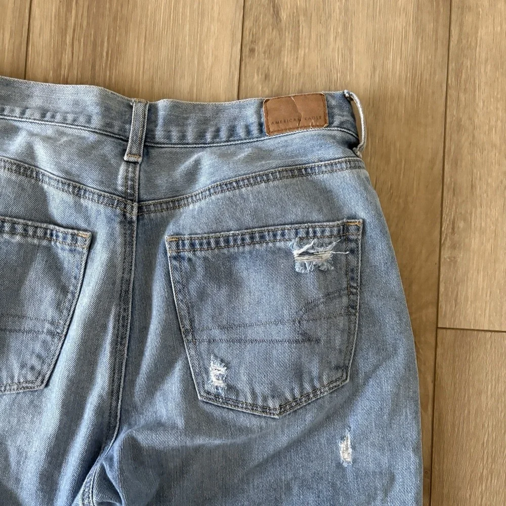 American Eagle‎ Women's Mom Jeans Blue Medium Wash Distressed Stretch 5-Pocket 6
